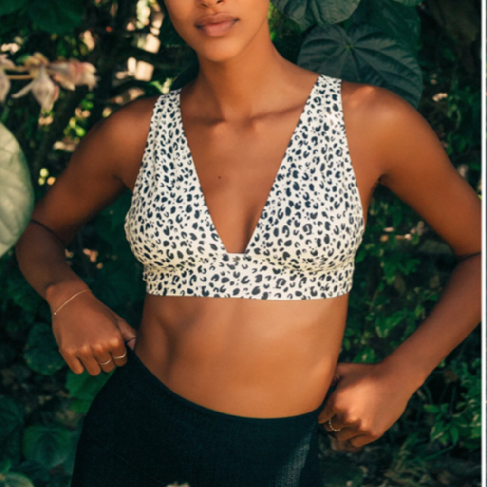 Free People intimately Erin Printed White Leopard Print Scuba Bralette, size XL